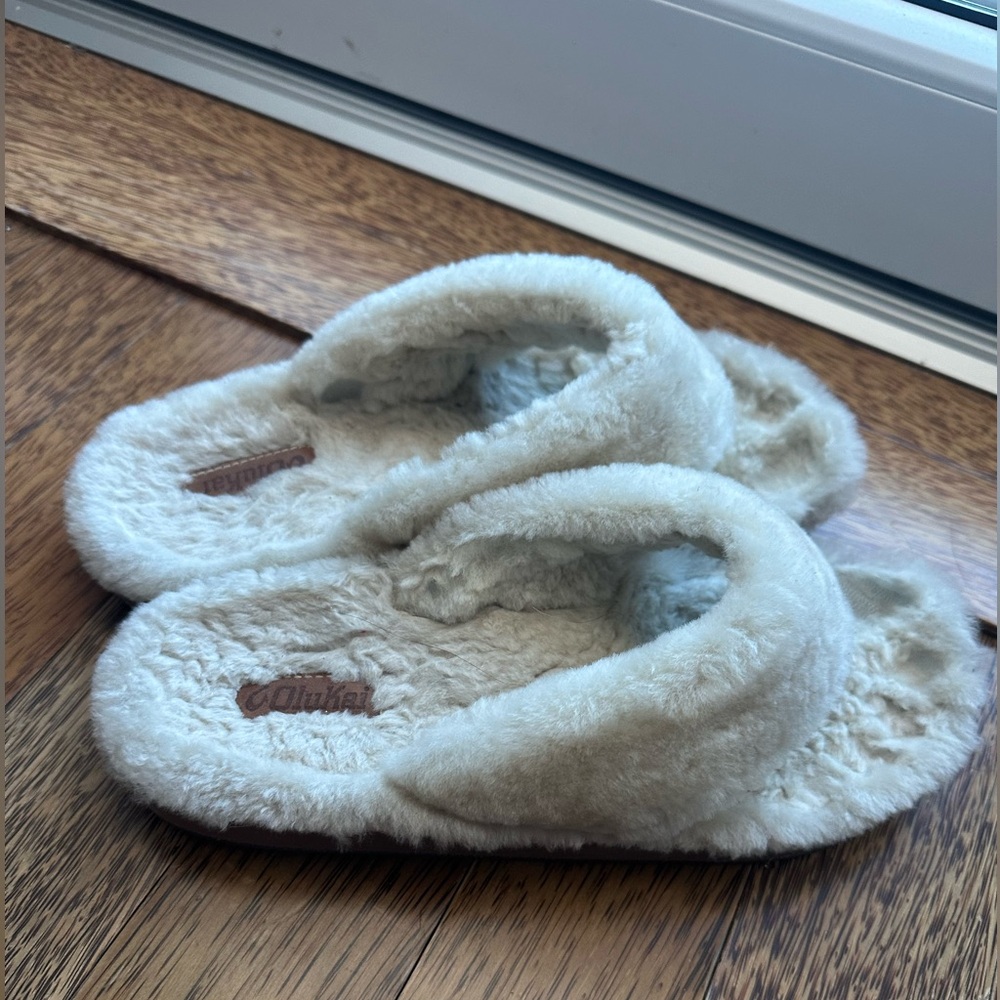 Kīpe'a Heu Shearling Slippers